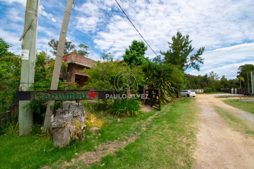 Casa En Alquiler Temporal En Bella Vista. Tres Dormitorios, Dos Baños, Barbacoa, Piscina, Con Vista A Las Sierras
