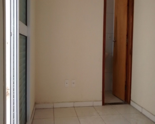 - Cob080 - 32970612