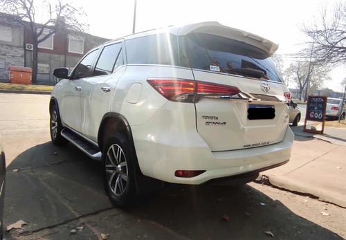 Imagen 4 de 5 de Toyota Sw4 2018 2.8 Srx 177cv 4x4 7as At