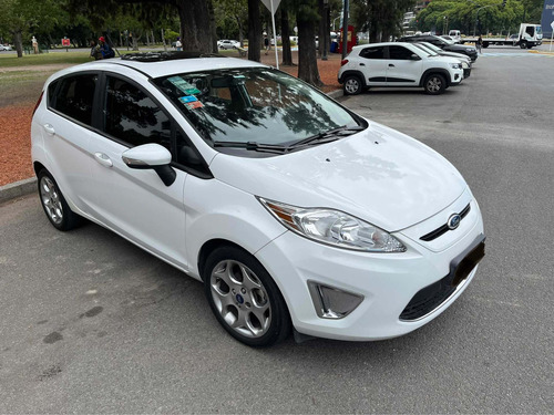Imagen 4 de 19 de Ford Fiesta 1.6 Kinetic Titanium