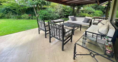Linda Casa Con Gran Terreno De 900 Mt2/colegio Newland