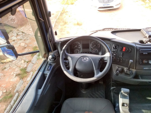 Imagem 12 de 21 de Mb 2546 2017 6x2 Automático
