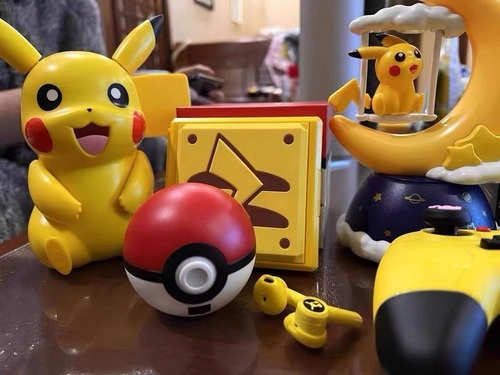 - Nuevos Audífonos Inalámbricos Razer Pokémon Hammerhead Tru