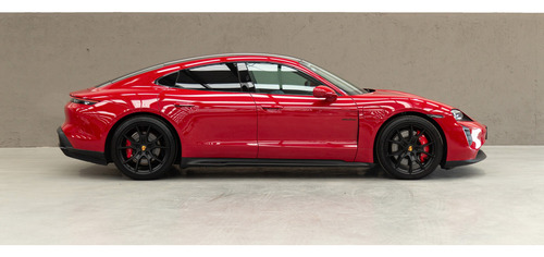 Porsche Taycan 2023