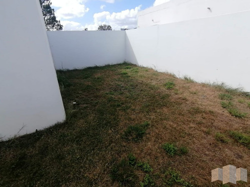 Imagen 5 de 10 de Muy Linda Casa