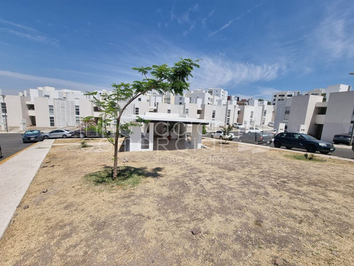 Departamento Amueblado En Renta En Privalia, Amplios Espacios