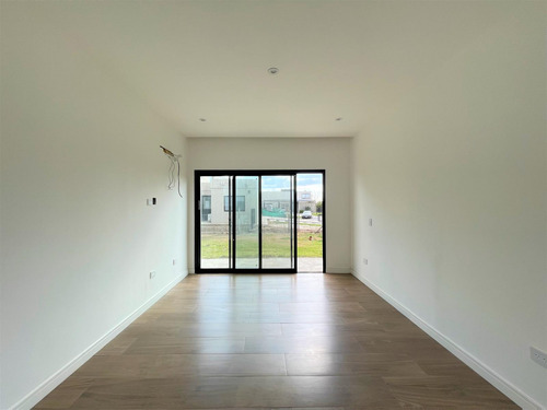 Venta, Casa, El Canton, Golf, Lote Al 300