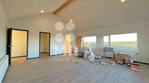 Casa En Venta De 4 Dorm. En Llanquihue