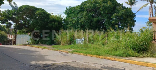 Se Venden Dos Terrenos Con Superficie De 845 Mts2