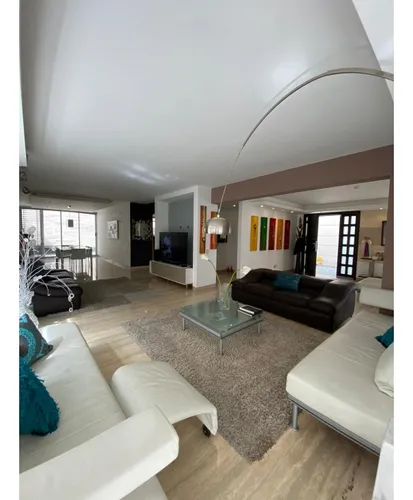 Venta Casa Urb. Los Naranjos