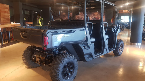 Imagen 3 de 21 de Can Am Defender Hd 10 Xt Max 6 Pax 0km En Stock Entrega Ya