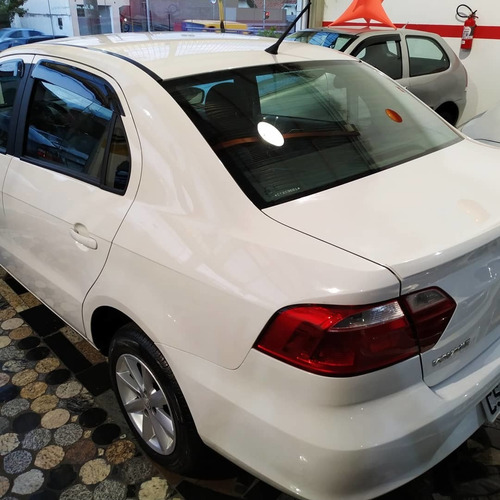 Volkswagen Voyage 1.0 Seleção Tec Total Flex 4p 2014