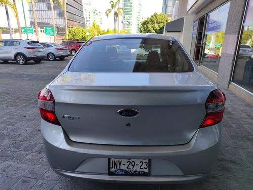 Imagen 11 de 12 de Ford Figo 2017 1.5 Impulse Aa Sedan At Credito