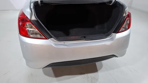 Nissan Versa 1.6 Sense