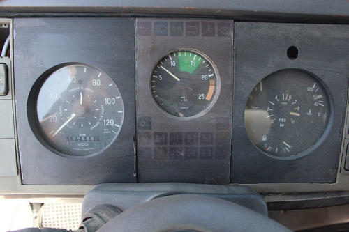 Mb 2635 - 6x4 - Betoneira 8m = Vw Volvo Iveco Volks Ford