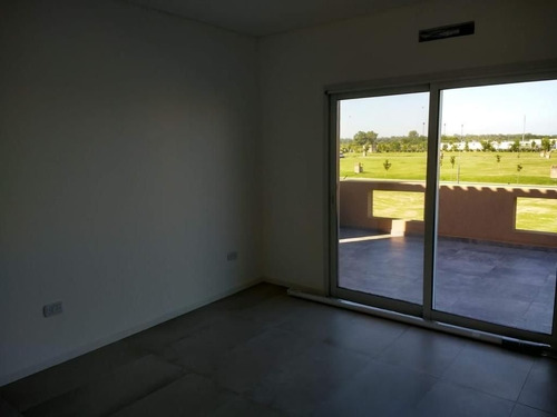Excelente Casa Sobre Lote Interno - Araucarias - Puertos
