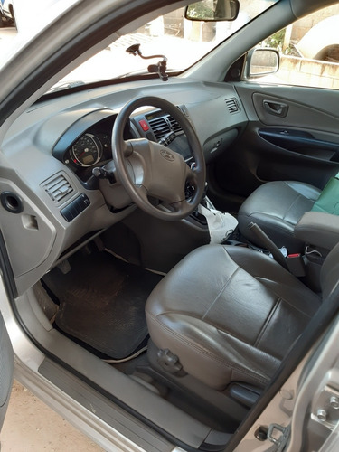 Hyundai Tucson 2010 2.0 Gl 4x2 5p