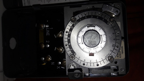 Reloj Paragon Para Cava Cuarto 110 Y 220 Voltios