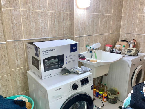 Venta De Casa Más Departamento Tres Ambientes