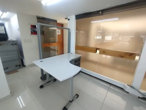 Oficina Amoblada Call Center 118m
