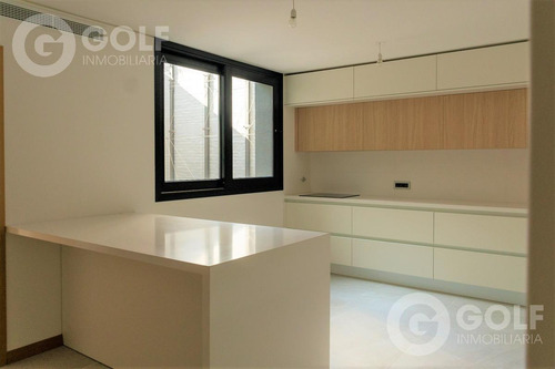 Imagen 7 de 30 de Vendo Apartamento De 3 Dormitorios Y Servicio, Patio. Con Renta. Golf