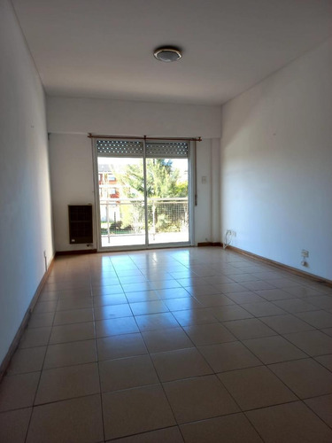 Imagen 7 de 16 de Departamento De 3 Ambientes En Quilmes!!!!