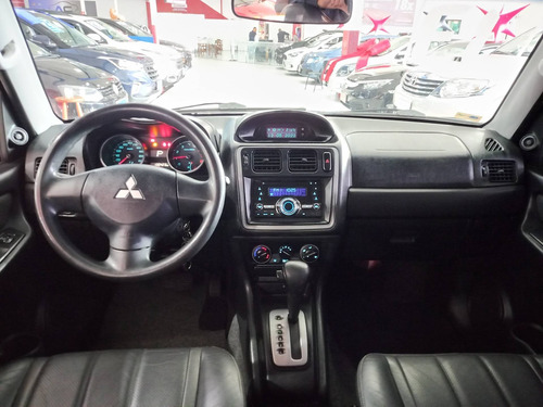 Imagem 4 de 13 de Mitsubishi Pajero Tr4 2.0 4x2 16v 140cv Flex 4p Automático
