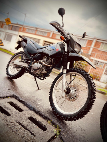 Suzuki Dr-x 200