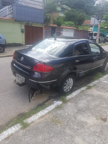 Fiat Linea 2012 1.8 16v Absolute Flex Dualogic 4p