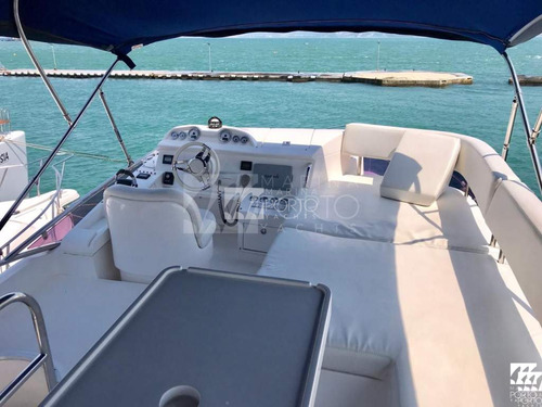 Intermarine 42 Fly