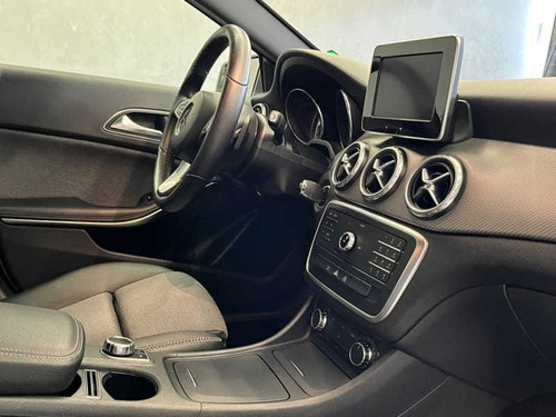 Imagem 12 de 15 de Mercedes-benz Gla 200