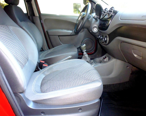 Imagen 5 de 25 de Fiat Palio 2016 1.4 Attractive 85cv