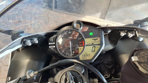 Imagen 7 de 10 de Yamaha Yzf R1