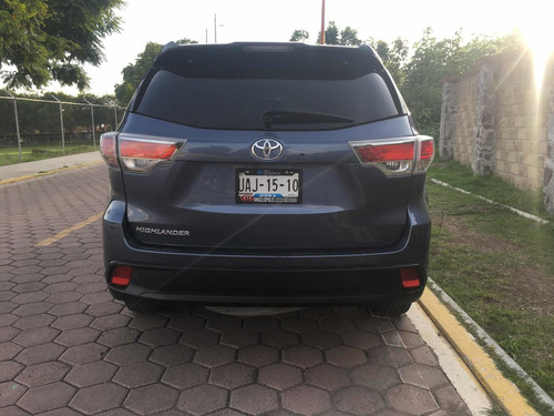 Imagen 10 de 15 de Toyota Highlander 2016 3.5 Limited Mt