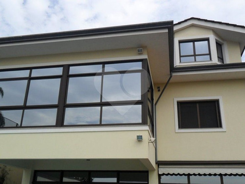 Casa Impecavél Em Rua Tranquila E Arborizada. - 353-im34126