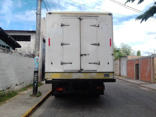 Imagen 4 de 9 de Volvo Vm260