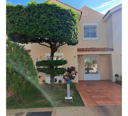 Townhouse En Alquiler En Lago Mar Beach Mls 24-19468 Yohana Hidalgo 