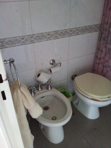 Imagen 13 de 17 de Departamento De 4 Ambientes En Inmejorable Ubicación .