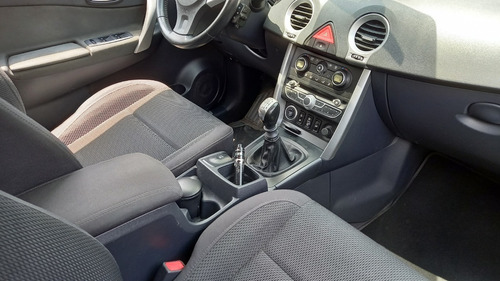 Imagen 9 de 12 de Renault Koleos 2.5 Dynamique 4x4 Mt 2012 O Pto.