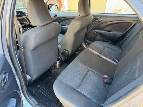 Toyota Etios 1.5 Sedan Xs