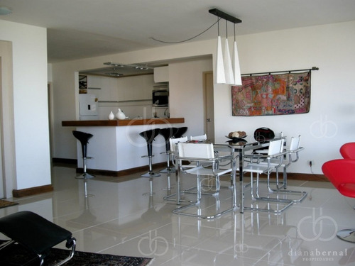 Imagen 6 de 13 de Punta Del Este ,departamento De 43 Dormitorios Y Todos Los Servicios.
