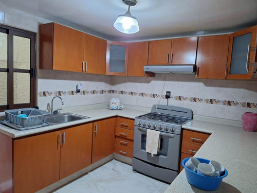Casa Sola En Venta En Izcalli Ecatepec, Ecatepec De Morelos, México