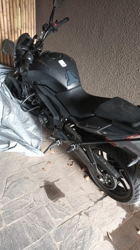 Imagen 2 de 16 de Bajaj Dominar 400 Ug 2022 (agosto)