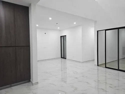 Casa (2p + 4 R) En Privada Morera En Cholul