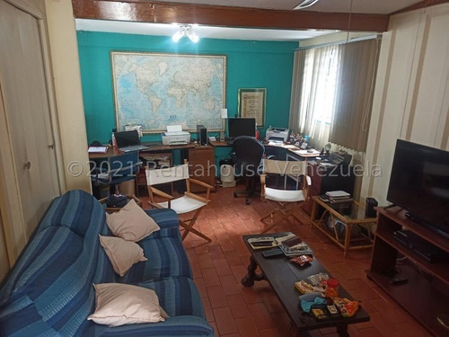 Imagen 14 de 25 de Casa En Venta La Trinidad Jesús Enrique Díaz 22-12473 Caracas Baruta