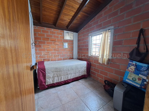 25-5352 Townhouse En Venta, Urb. Prados De La Encrucijada, Cagua Mord