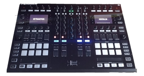 Consola Traktor Kontrol S8