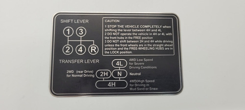 Suzuki Sj410 Plaqueta Instrucciones Emblema 