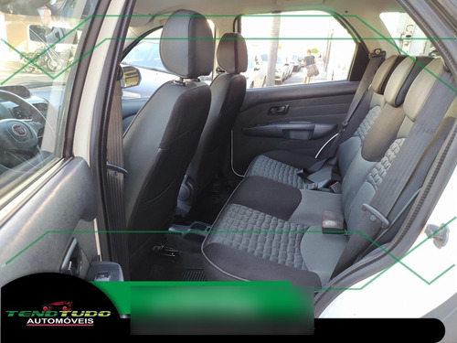 Imagem 8 de 9 de Fiat Palio Weekend Adventure 1.8 Branco 2019