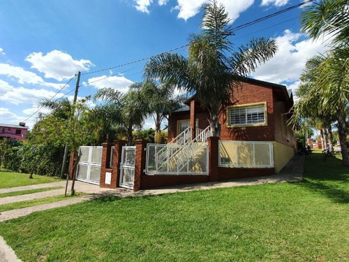 Esplendida Casa Con Terreno De 1.000 M2, Bv Rivadavia Y Junin, Vista Al Rio Asegurada !